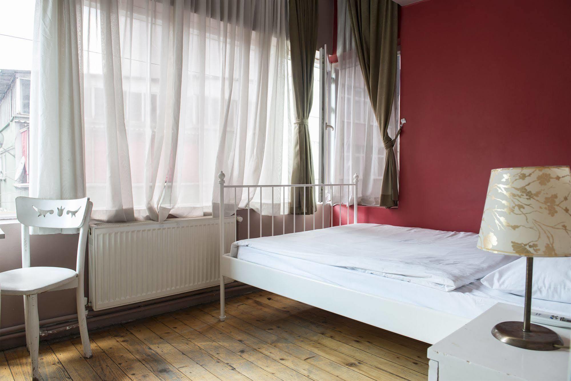 Cheers Midtown Hostel Istanbul Exterior foto